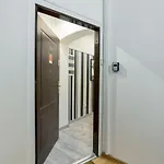 Deluxe Old Town By Renters *
