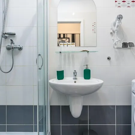 Deluxe Old Town By Renters דירה פוזנן