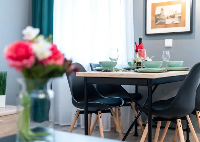 Deluxe Old Town By Renters * Poznan